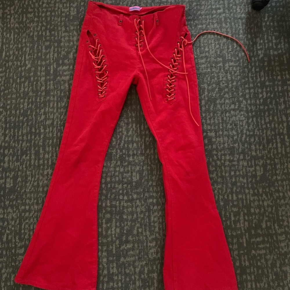 EDIKTED ENGINE RED FLARED JEANS